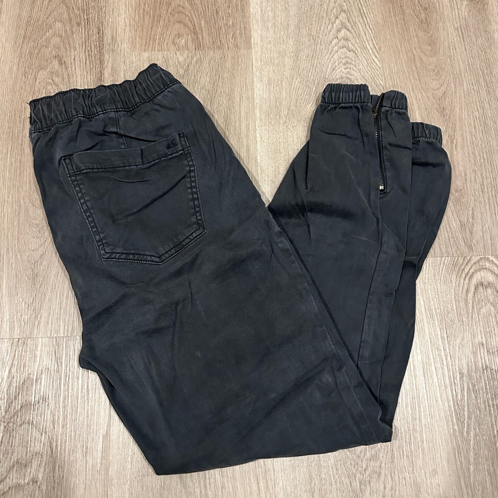 AE Charcoal Jogger Pants